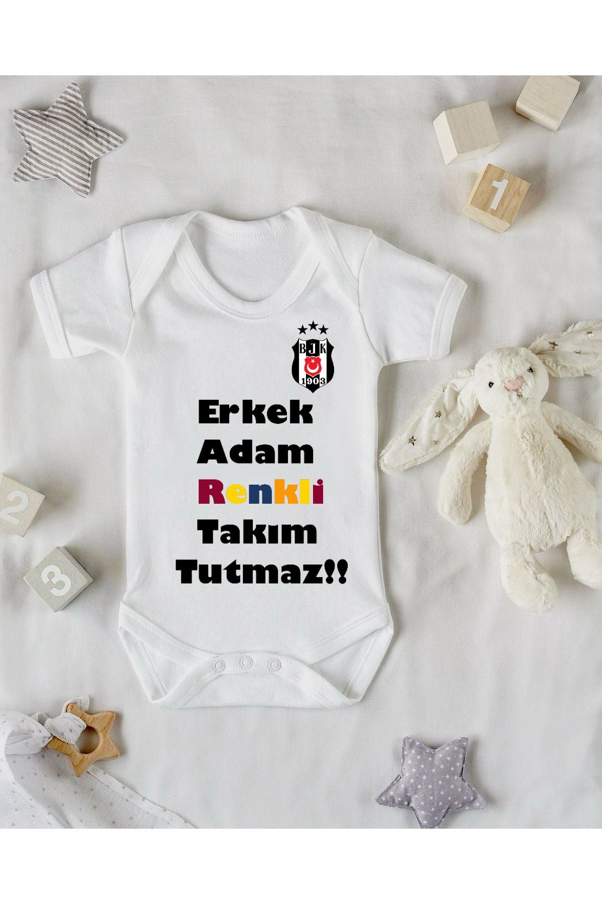 Erkek Adam Dediğin RENKLİ Takım Tutmaz Taraftar Baskılı Bebek Zıbını