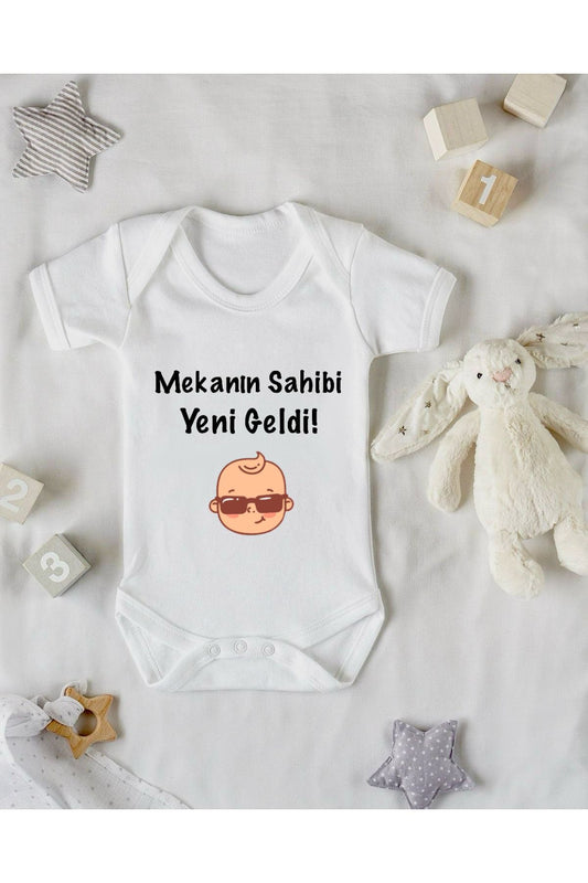 Mekanın Sahibi Yeni GeldiBaskılı Bebek Zıbını