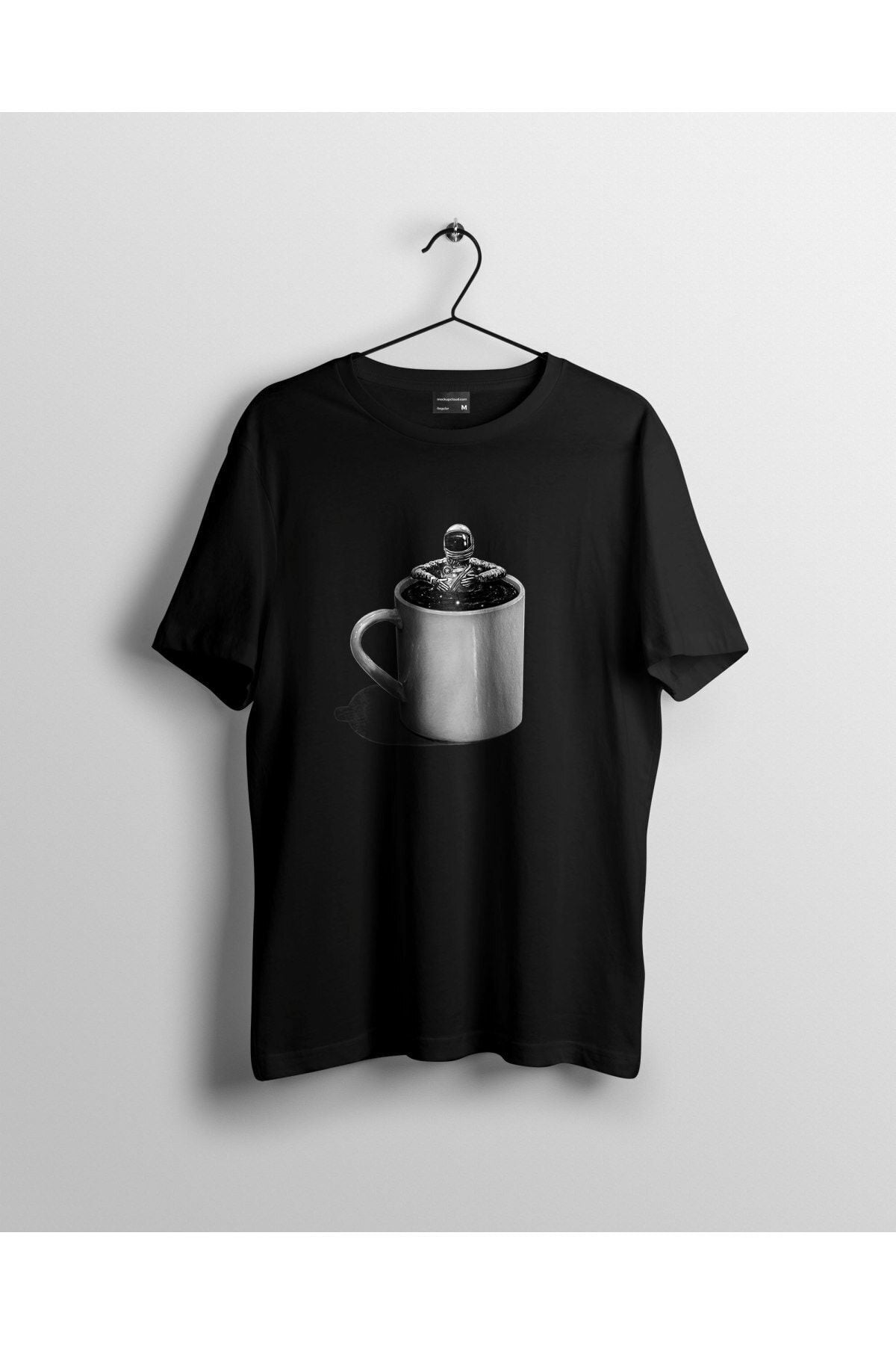 Unisex Beyaz Gezegen Yolculuğuna Bi Kahve Molası Baskılı T-shirt