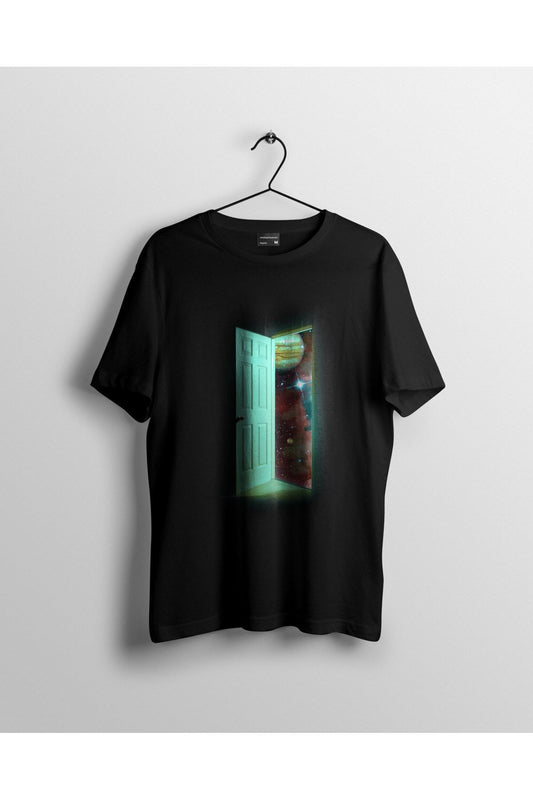 Gezegene Açılan Kapı Baskılı Tshirt