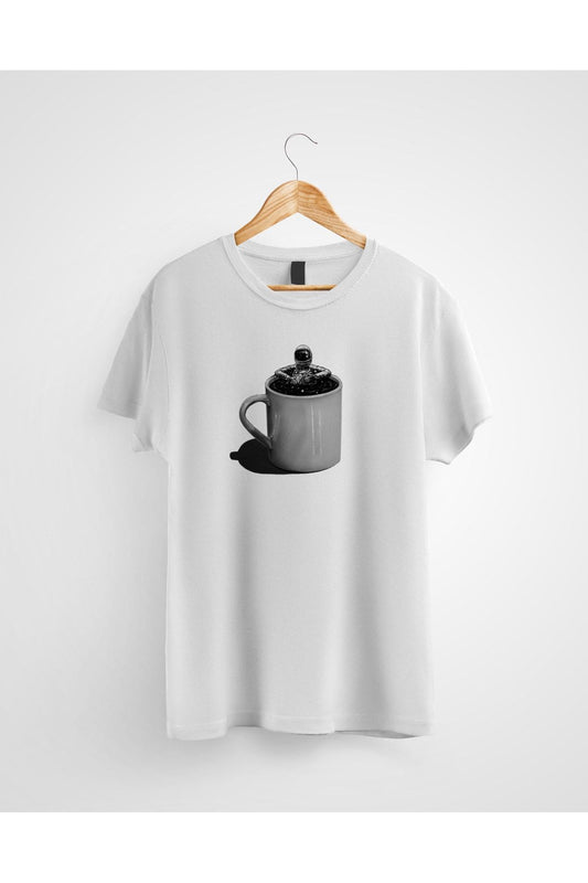 Unisex Beyaz Gezegen Yolculuğuna Bi Kahve Molası Baskılı T-shirt
